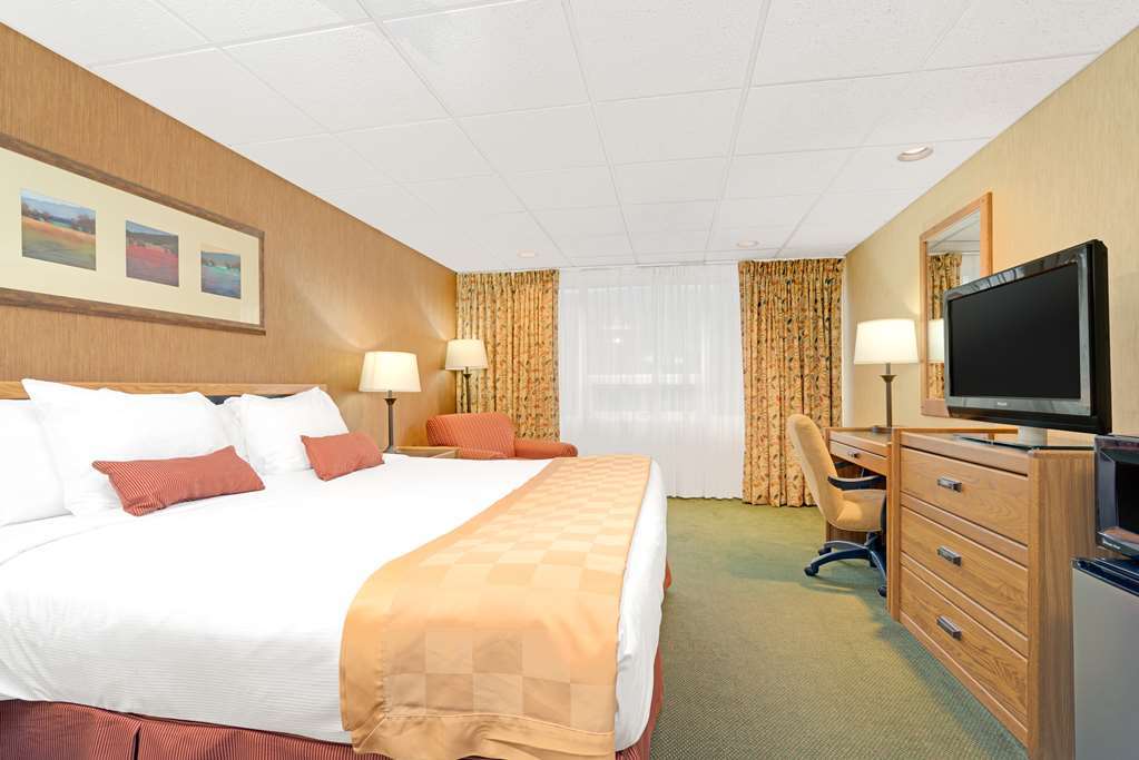 Ramada Msp Airport At The Mall Bloomington Room photo